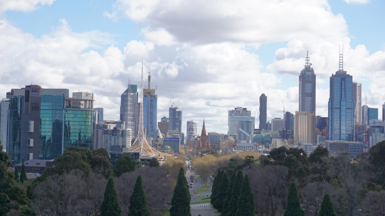 Blick auf Melbourne vom Shrine of Rememberance